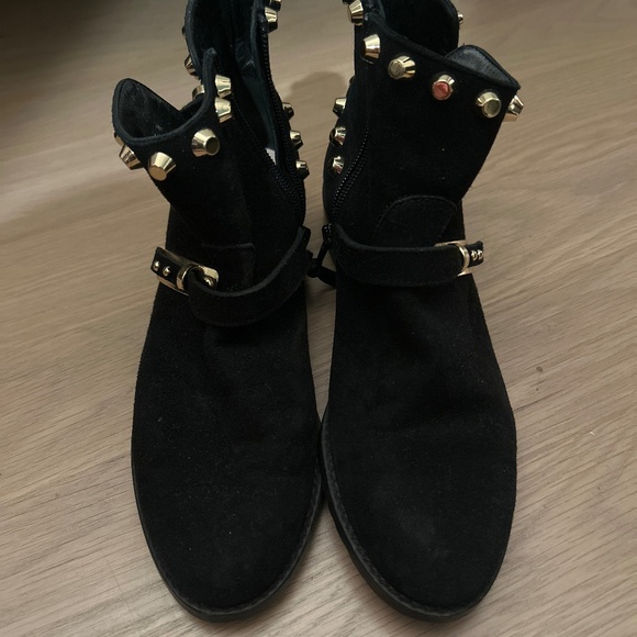 Stuart Weitzman Ankle Black Suede Gold Studded Flat Bootie size6 - Picture 1 of 6